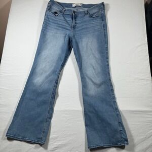 Hollister Curvy Mid Rise Boot Cut Medium Wash Blue Denim Jeans Women's 16R W33